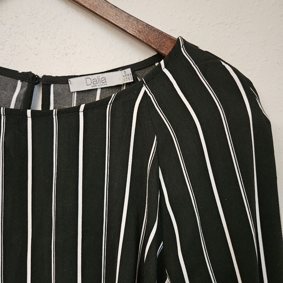 Dalia Black and White Vertical Pin Stripe Top with Bell Sleeves - Picture 4 of 6